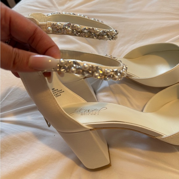 Badgley Mischka Block Heels - Picture 2 of 5